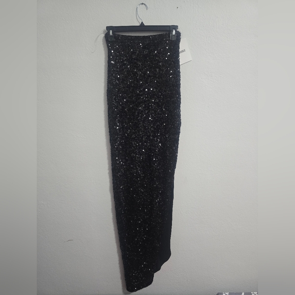 NWT Nookie Black Sequin Smoke Show Maxi Skirt Medium - Picture 2 of 6